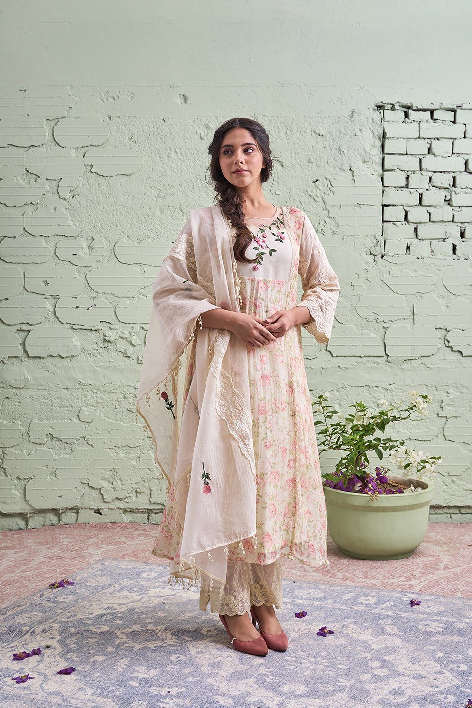 JAMUN ki tokri ( malai si ) - set of 3- kurta, pant & dupatta - Naaz By Noor